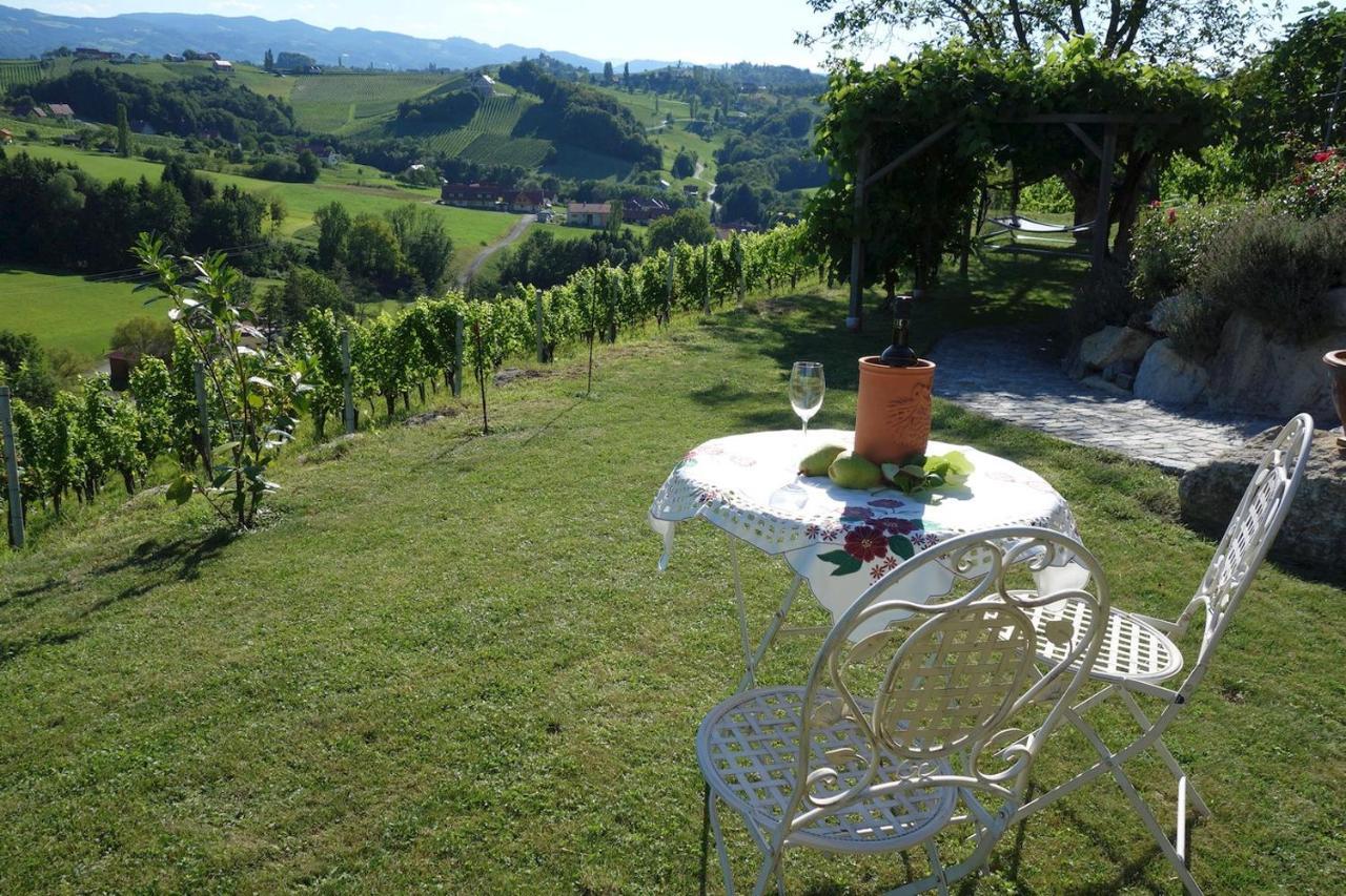 Das Weinberghaus Ratsch an der Weinstraße Eksteriør billede